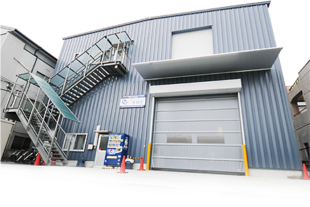 新本社・金型工場の外観